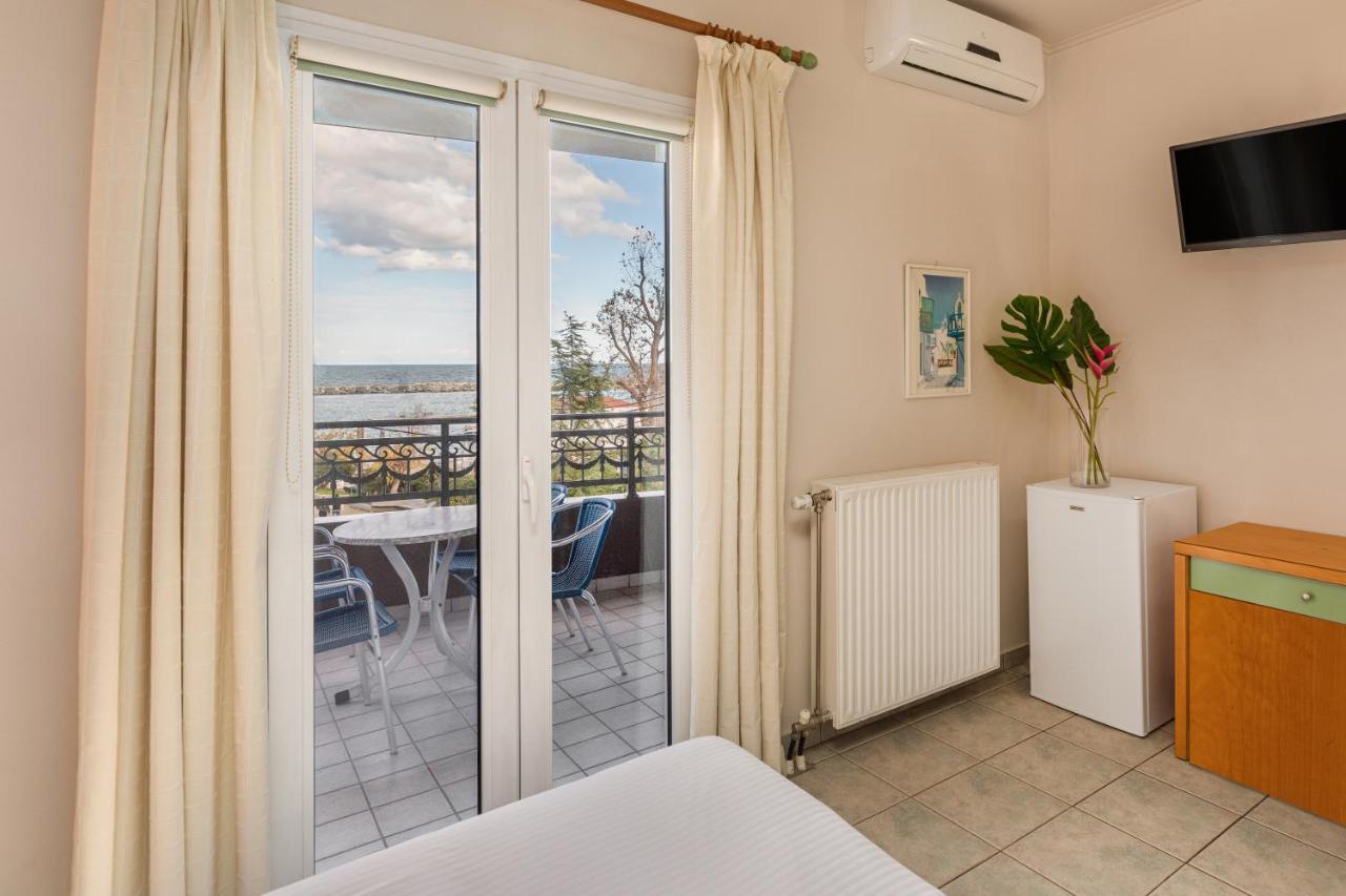Dias Hotel Platamon Buitenkant foto
