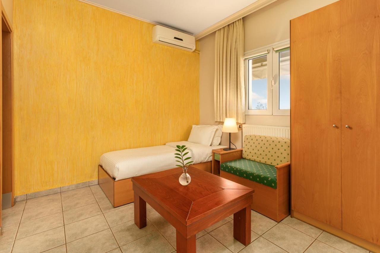 Dias Hotel Platamon Buitenkant foto
